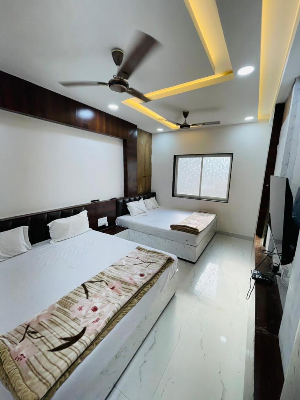 Hotel Shree Shyam Sharnam Godarpura Екстер'єр фото