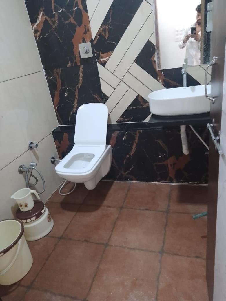 Hotel Shree Shyam Sharnam Godarpura Екстер'єр фото