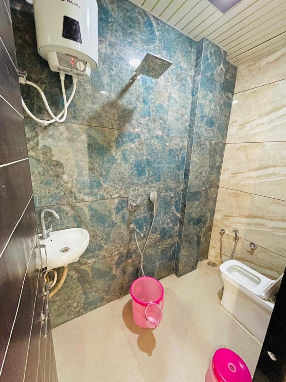 Hotel Shree Shyam Sharnam Godarpura Екстер'єр фото
